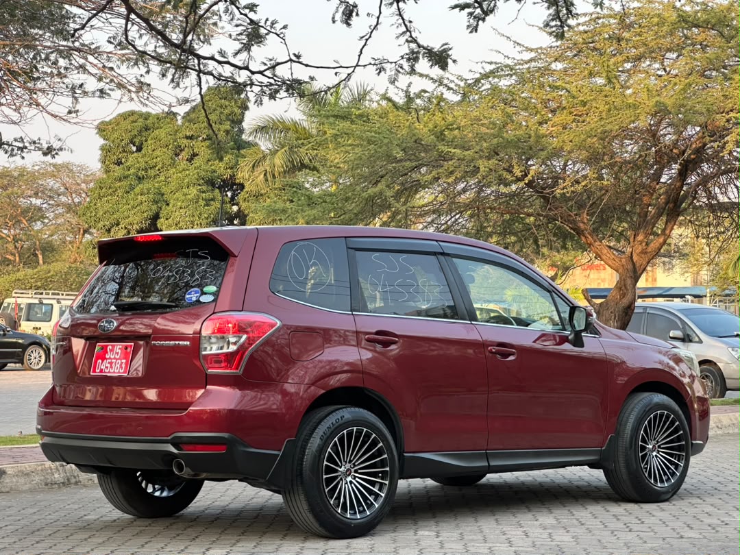 SUBARU FORESTER thumbnail 8